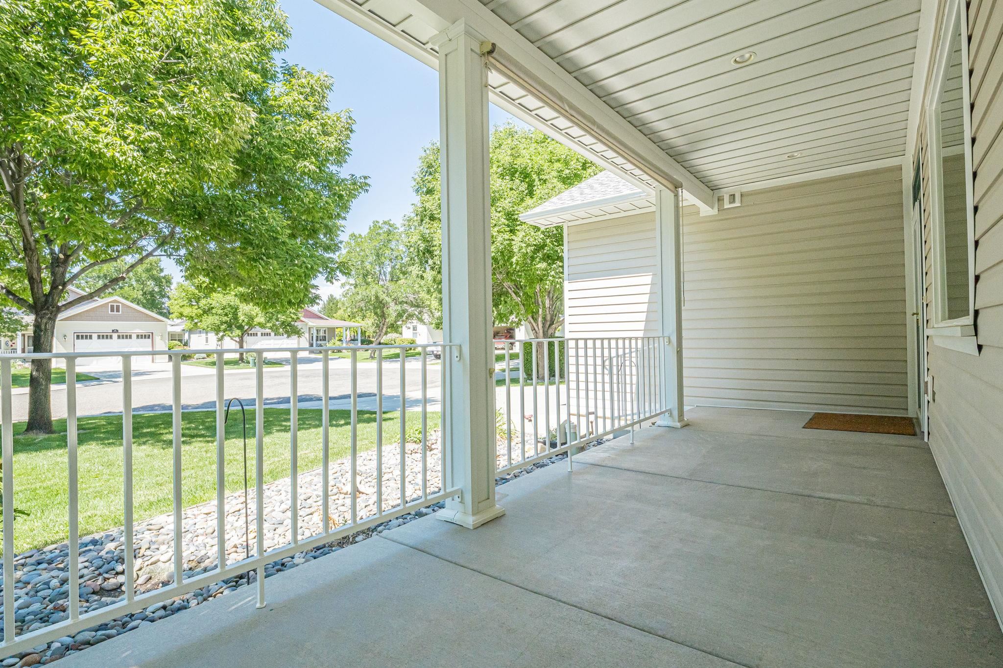 812 Alyssum Court Fruita, CO 81521 - Photo 4 of 41 a view of a balcony with lake view