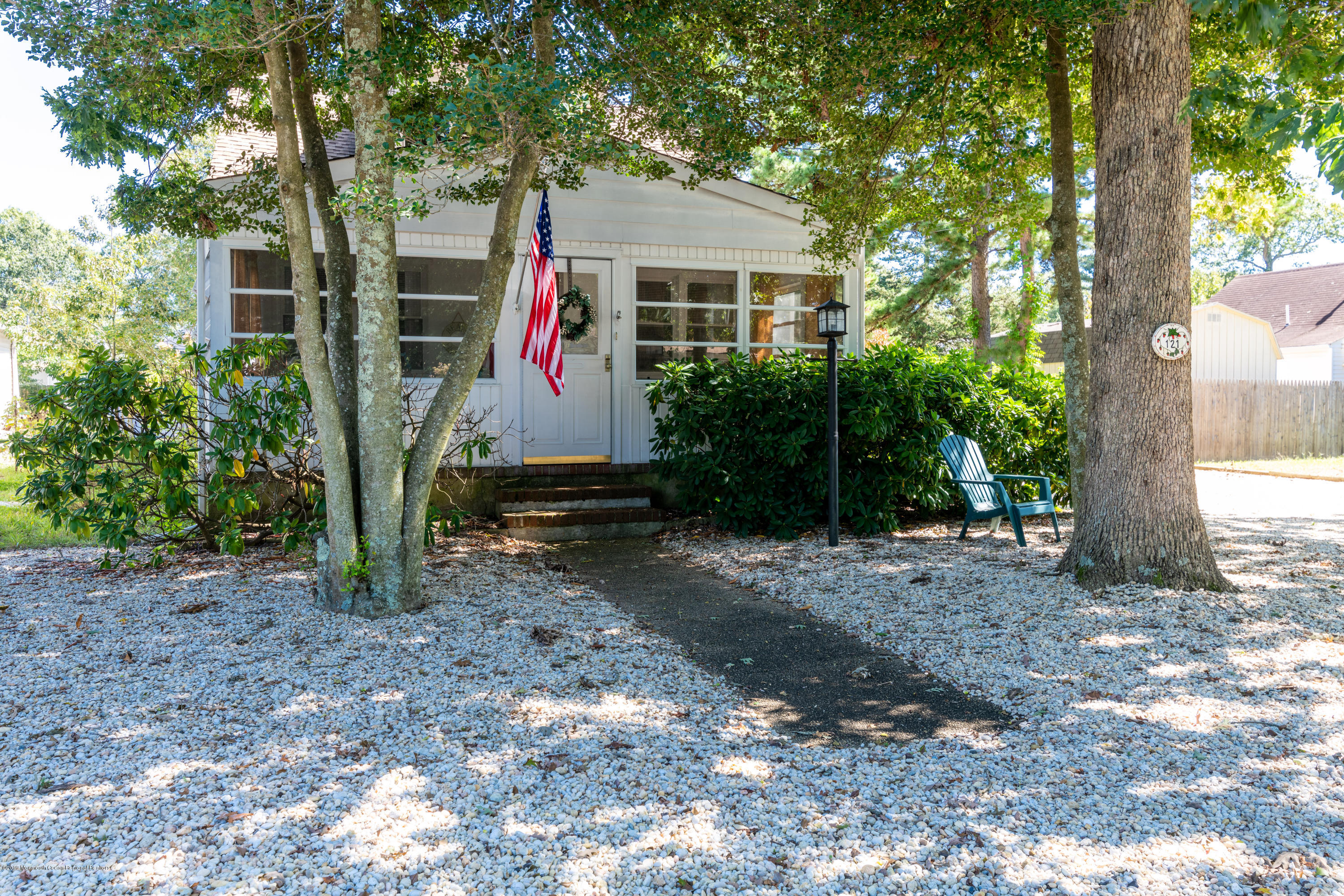 121 George Road Toms River, NJ 08753 - Photo 2 of 21 121 George Rd (26 of 32)