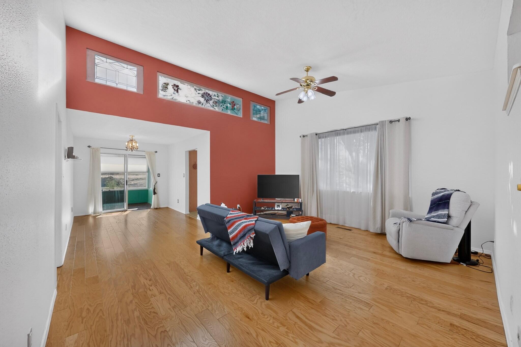 628 Eastlake Drive Southeast Rio Rancho, NM 87124 - Photo 9 of 48 Gallery Image 9