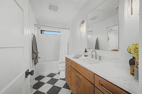 $1,075,000 | 1320 B Lischey Avenue, Nashville, TN 37207