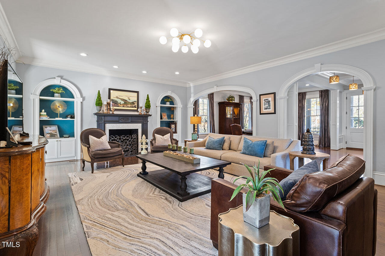 1524 Jarvis Street Raleigh, NC 27608 - Photo 12 of 49 Large Living Room
