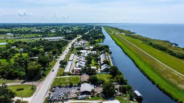 $2,200 | 4334 Highway 441, Unit 24, Okeechobee, FL 34974