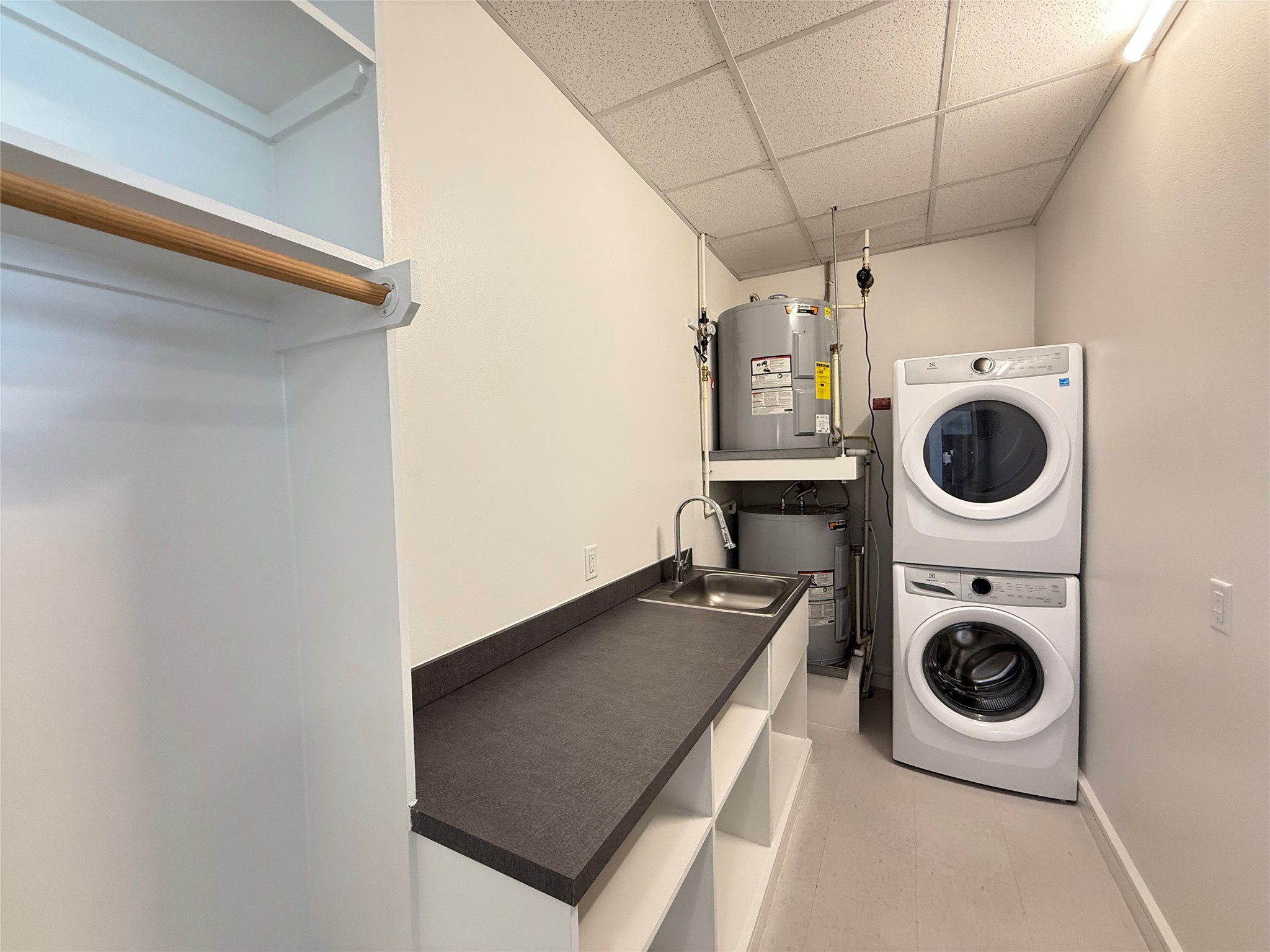 3300 Main Street, Unit PH3006 Houston, TX 77002 - Photo 12 of 13