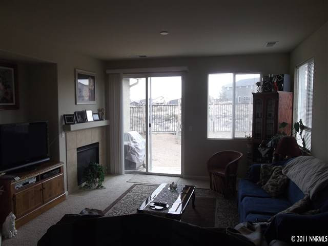 7148 Discovery Lane Reno, NV 89506 - Photo 9 of 13 Photo 9