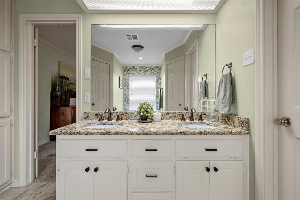 11001 Ridge Point Drive Woodway, TX 76712 - Photo 25 of 39