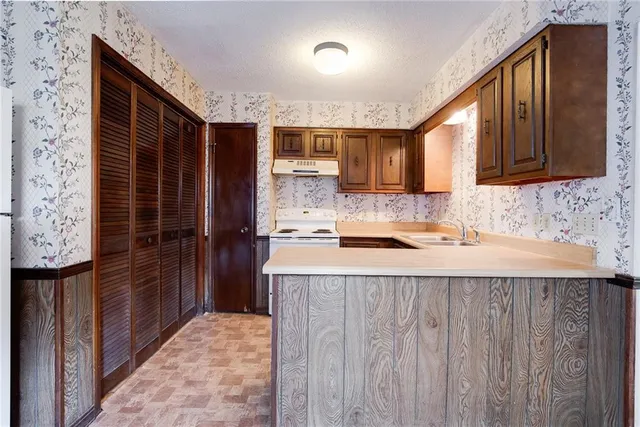 $1,400 | 2 Brandon Hall Drive, Unit D, Destrehan, LA 70047