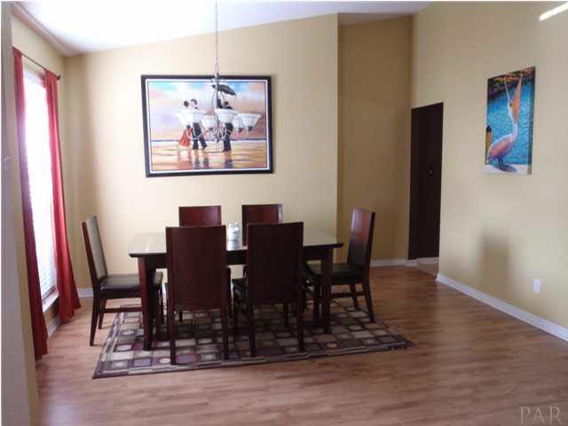 7032 Raburn Road Pensacola, FL 32526 - Photo 3 of 24 Dining room