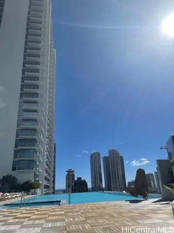 $3,950 | 1515 Liona Street, Unit 2516, Honolulu, HI 96814