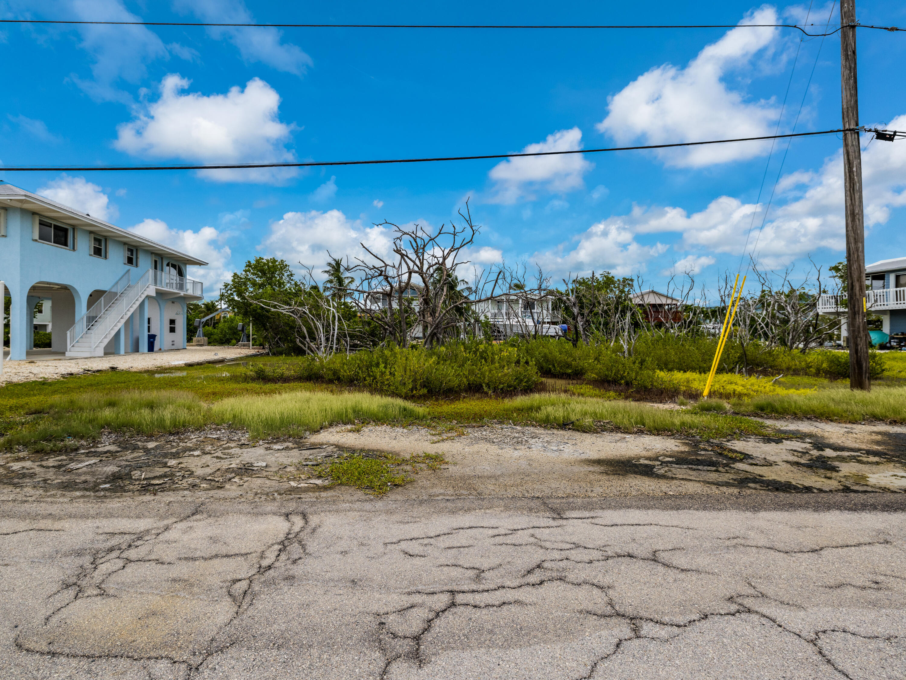 7 Calico Jack Circle Cudjoe, FL 33042 - Photo 15 of 17 a view of a backyard