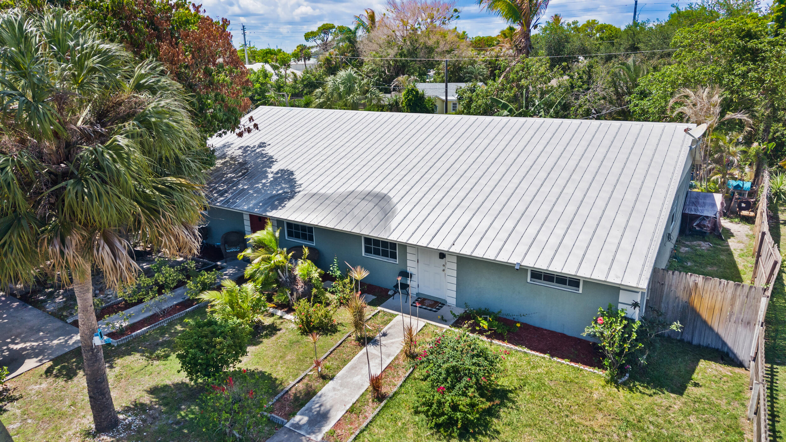 2705 Southeast Ellendale Street Stuart, FL 34997 - Photo 1 of 35 18_01