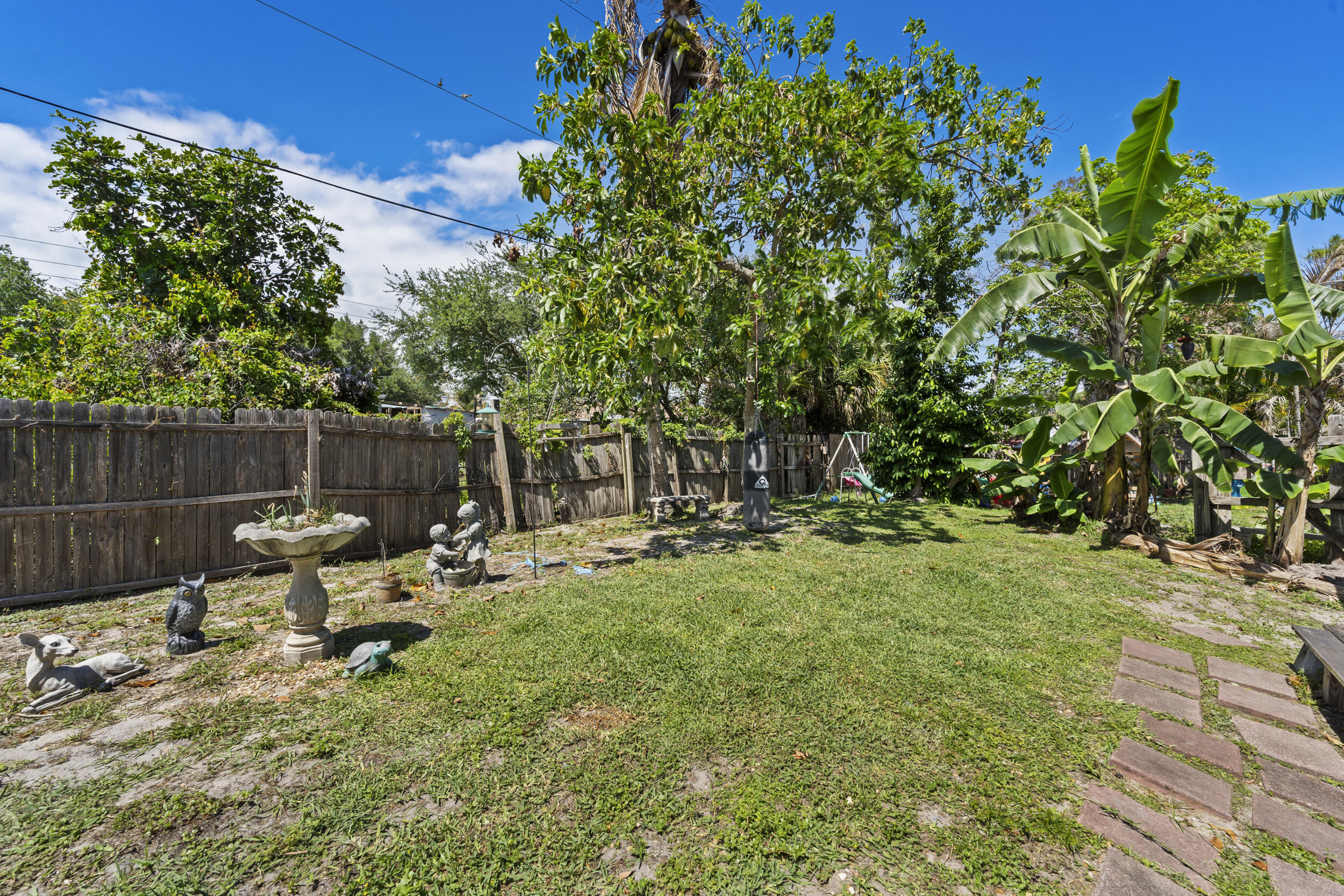 2705 Southeast Ellendale Street Stuart, FL 34997 - Photo 17 of 35 17_31
