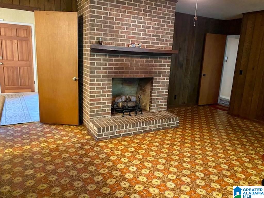 207 Brian Street Talladega, AL 35160 - Photo 7 of 35