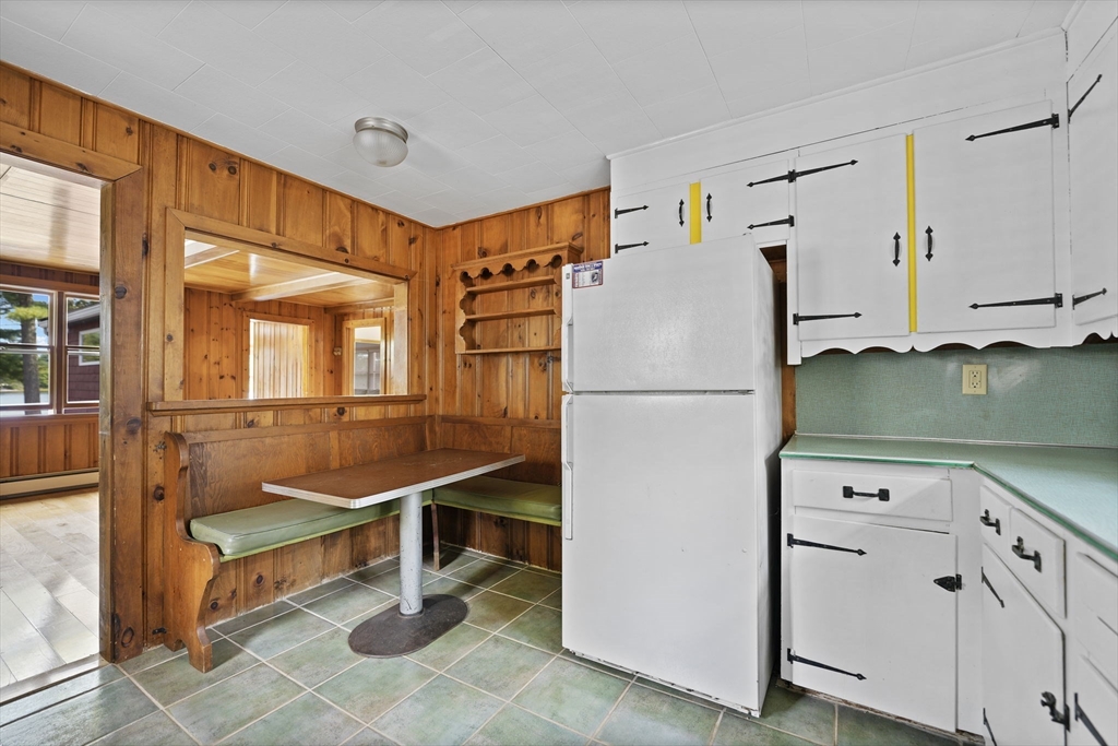 85 Blackmore Pond Road Wareham, MA 02576 - Photo 17 of 24 Gallery Image 17