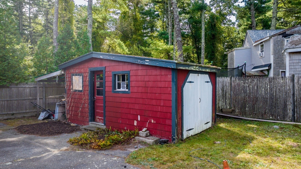 85 Blackmore Pond Road Wareham, MA 02576 - Photo 22 of 24 Gallery Image 22