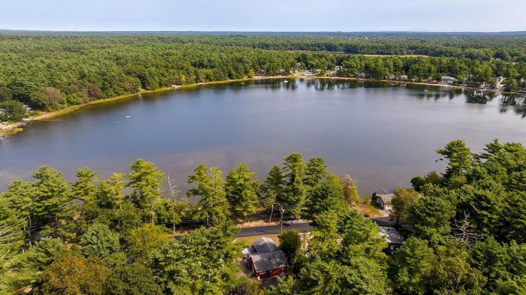 85 Blackmore Pond Road Wareham, MA 02576 - Photo 5 of 24 Gallery Image 5
