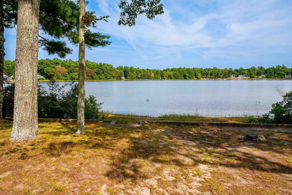 85 Blackmore Pond Road Wareham, MA 02576 - Photo 6 of 24 Gallery Image 6