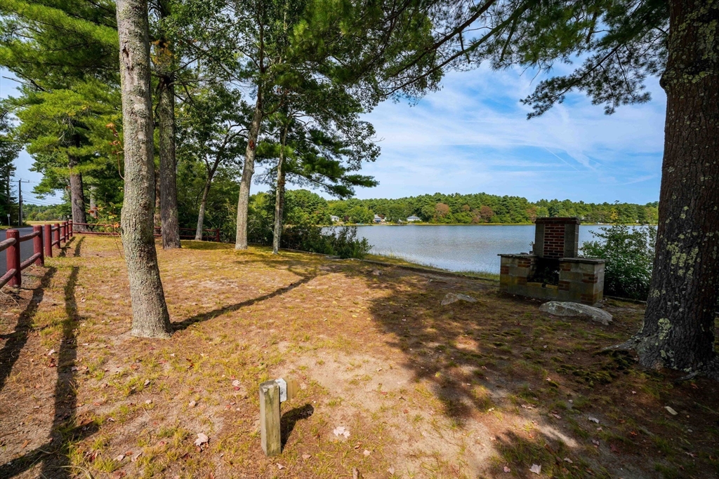 85 Blackmore Pond Road Wareham, MA 02576 - Photo 7 of 24 Gallery Image 7