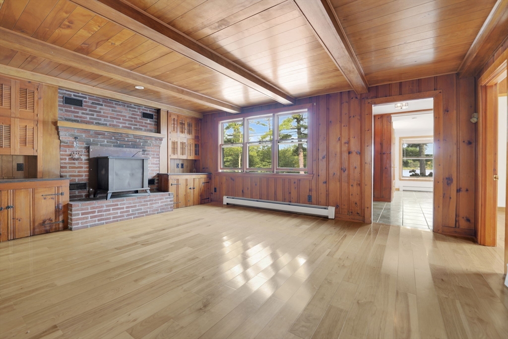 85 Blackmore Pond Road Wareham, MA 02576 - Photo 10 of 24 Gallery Image 10