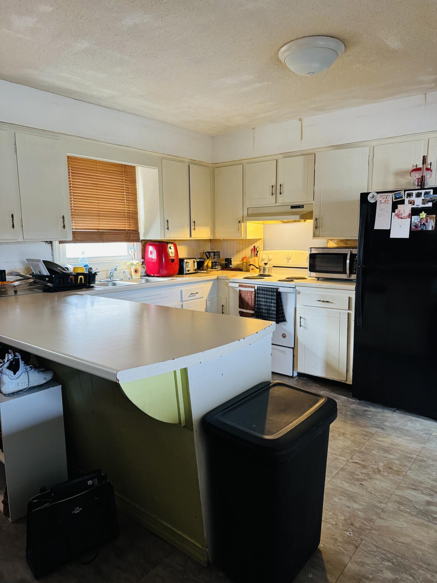 122 Western Avenue Waterville, ME 04901 - Photo 3 of 9 IMG_7276