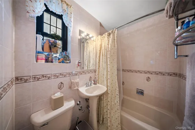 $450,000 | 70-79 Park Drive East, Unit B | Kew Gardens Hills