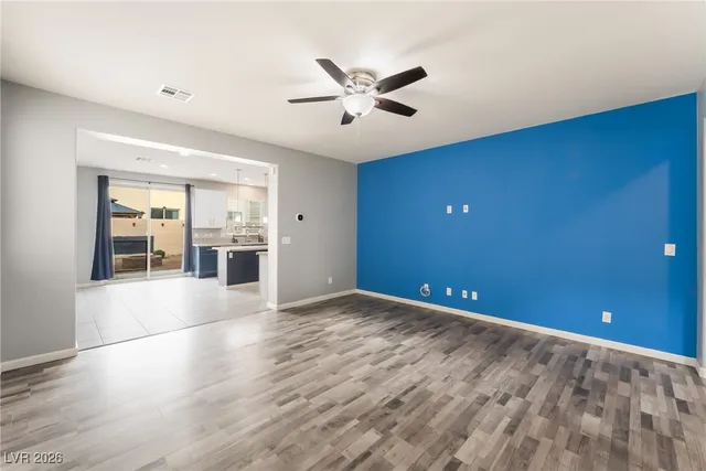 $2,400 | 1216 Fox Grove Court, North Las Vegas, NV 89031