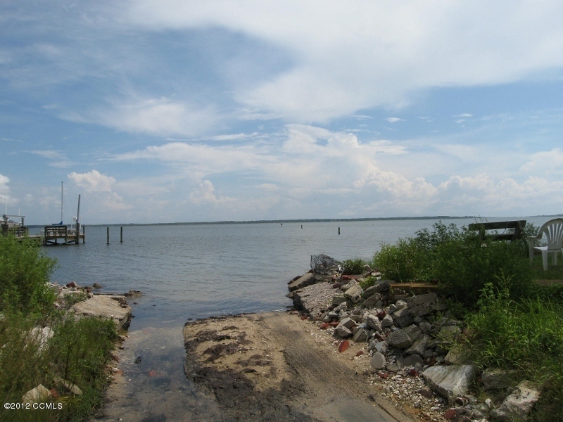 241 Shell Landing Road Beaufort, NC 28516 - Photo 7 of 7 Neighborhood Water Access to North River