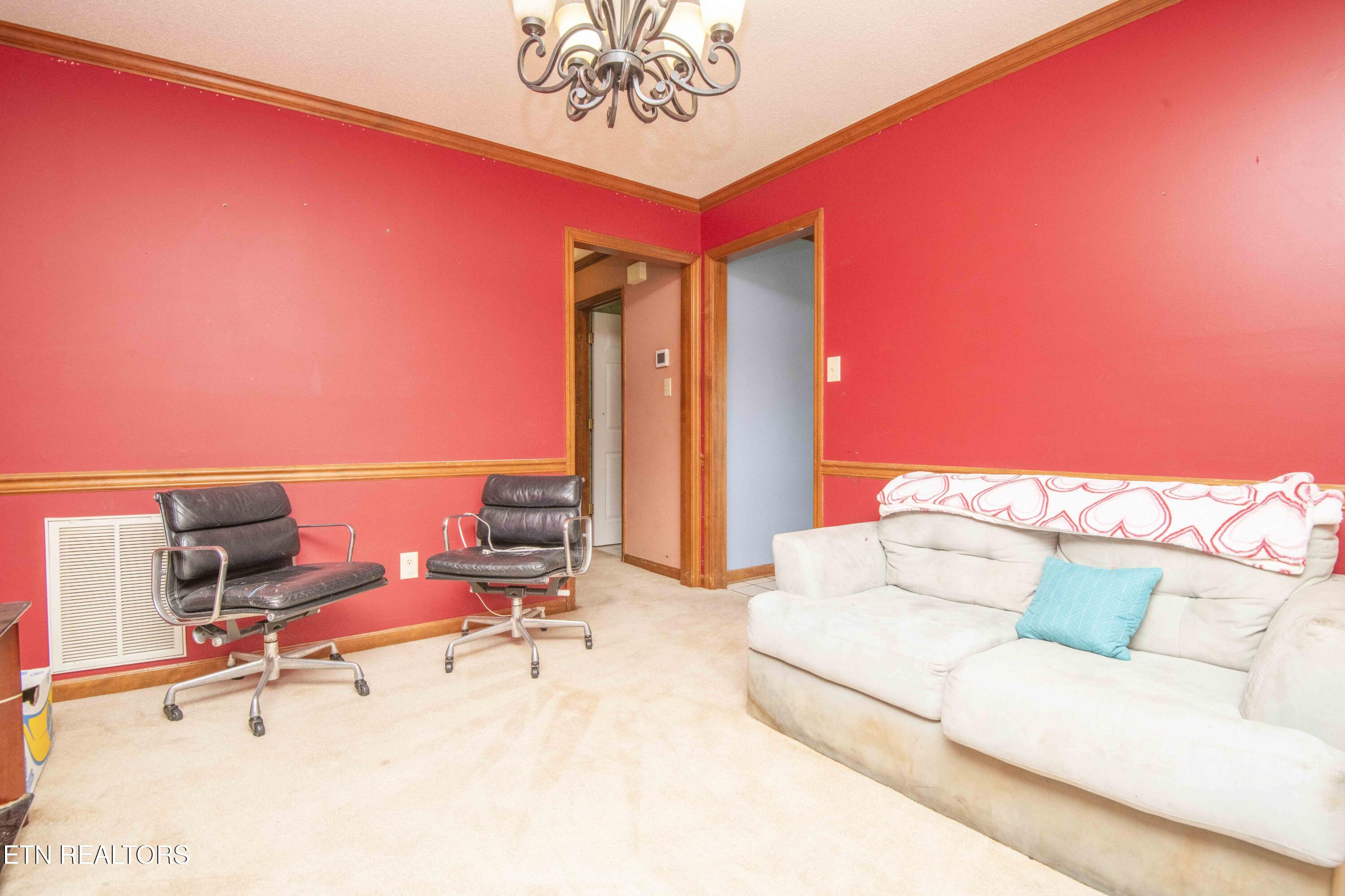 512 Windgate Court Powell, TN 37849 - Photo 19 of 36 Formal Dining/Office 2