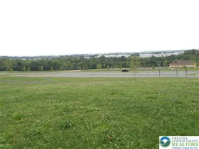 $2,495 | 3654 Clauss Drive, Lower Macungie Township, PA 18062