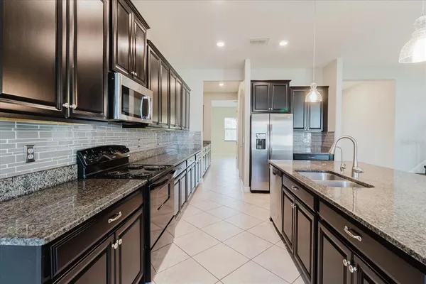 $3,200 | 11721 Sunburst Marble Road, Riverview, FL 33579
