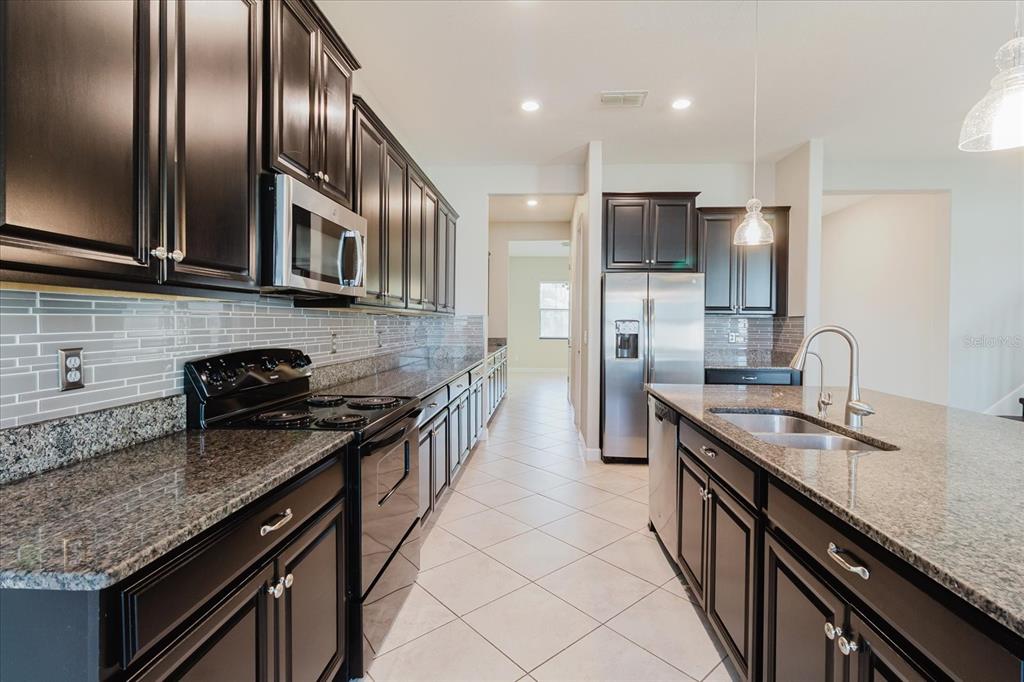 11721 Sunburst Marble Road Riverview, FL 33579 - Photo 7 of 51