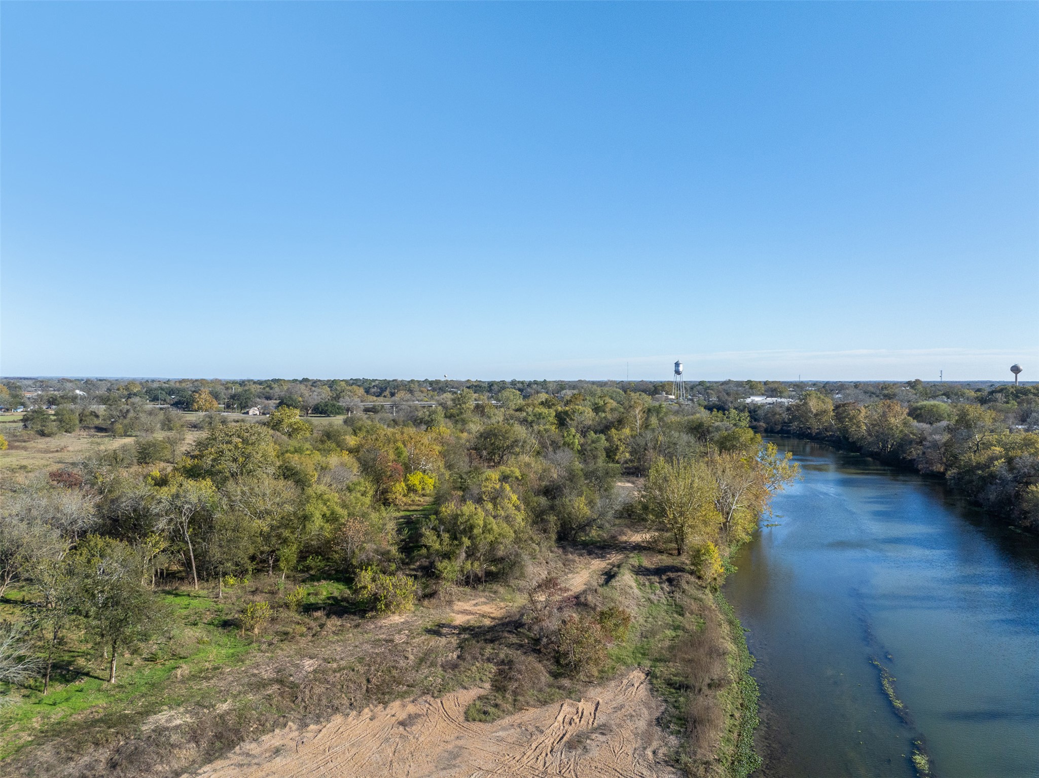 663 Sh 230 Loop Smithville, TX 78957 - Photo 35 of 36 a view of lake and mountain