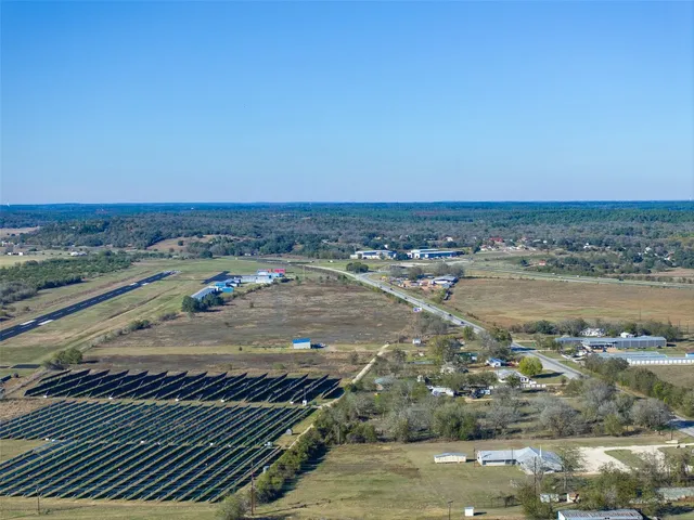 $1,200,000 | 663 Sh 230 Loop, Smithville, TX 78957