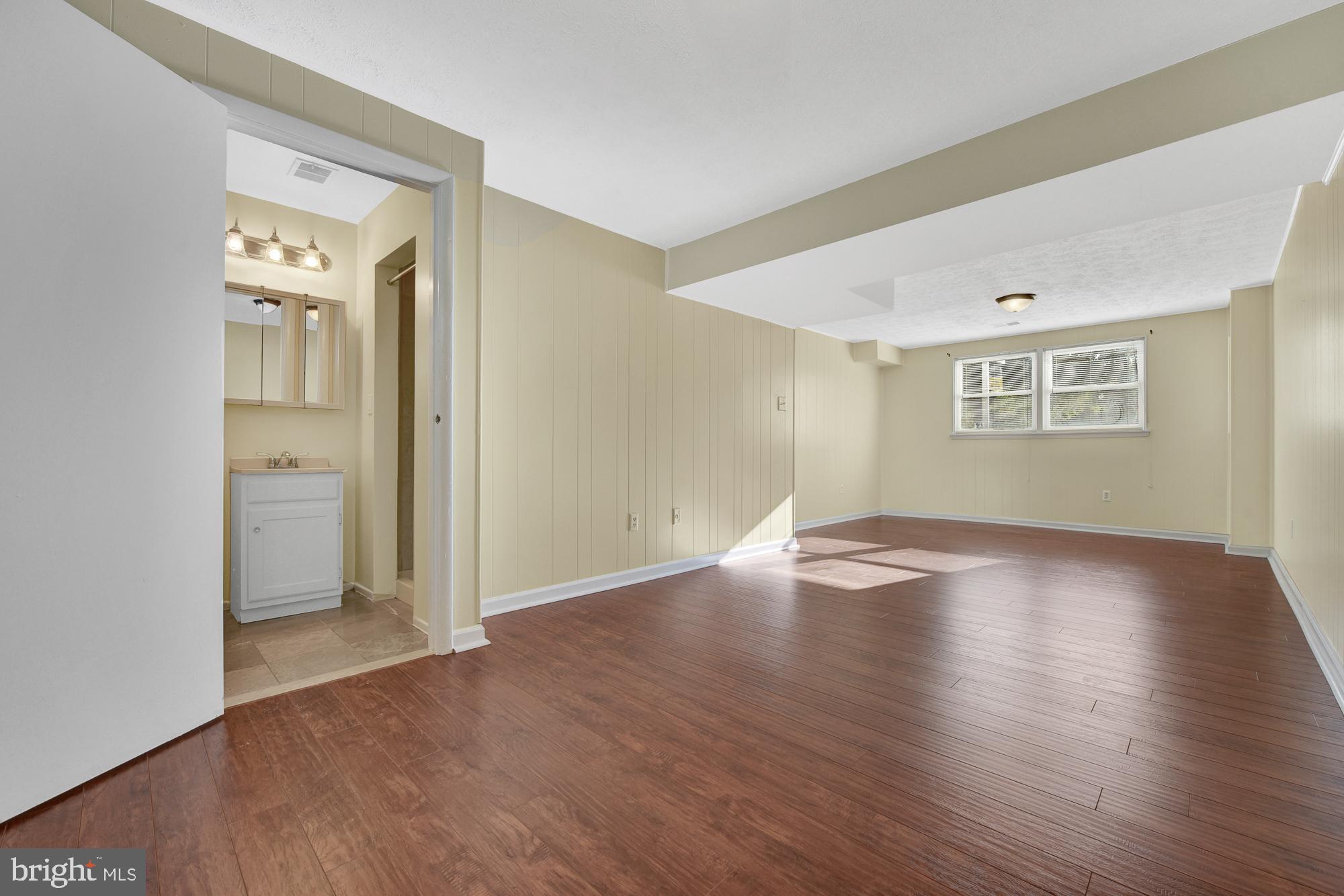 17604 Kohlhoss Road Poolesville, MD 20837 - Photo 23 of 41 Yet another FULL bath in finished basement