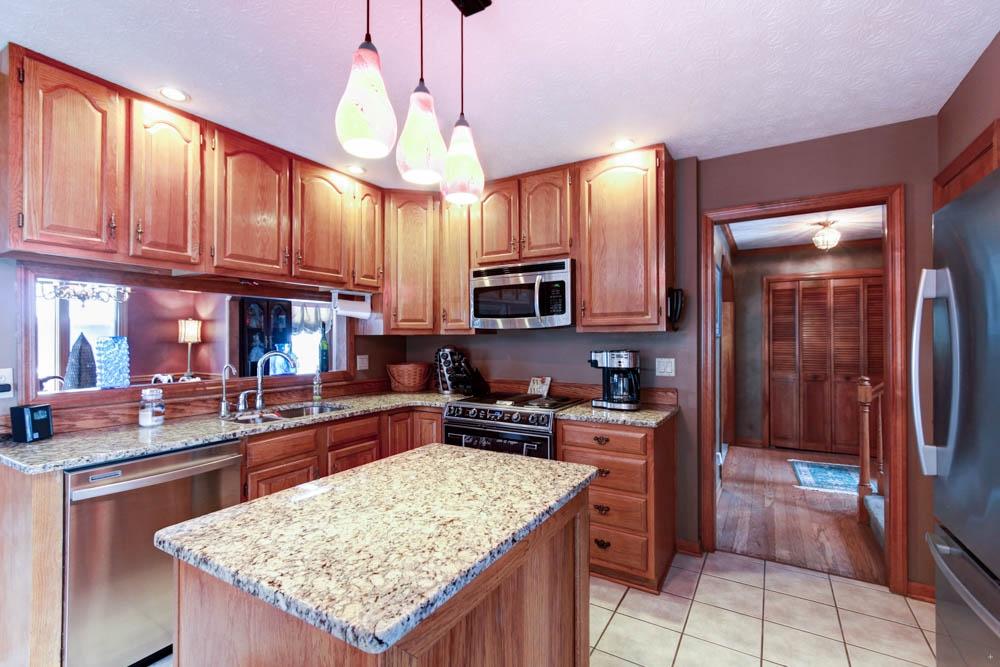 271 Lone Ridge Lane Clinton, TN 37716 - Photo 14 of 32 + Perceptions (11)
