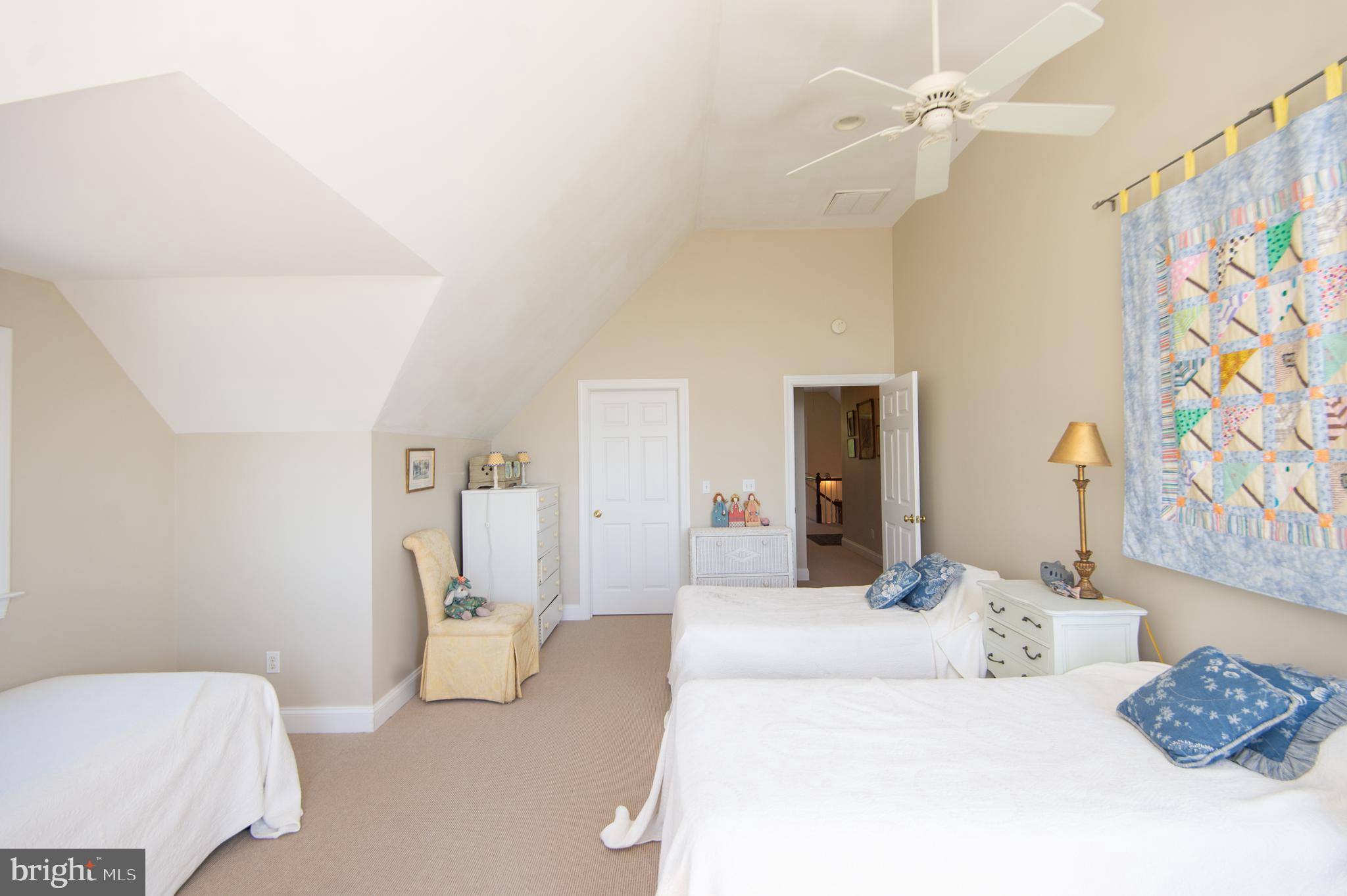 5332 Ragged Point Road Cambridge, MD 21613 - Photo 36 of 65 Bedroom #4 with vaulted ceiling