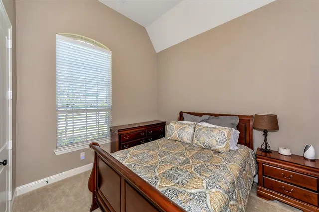 $975,000 | 1001 West Bluff Way, Roanoke, TX 76262