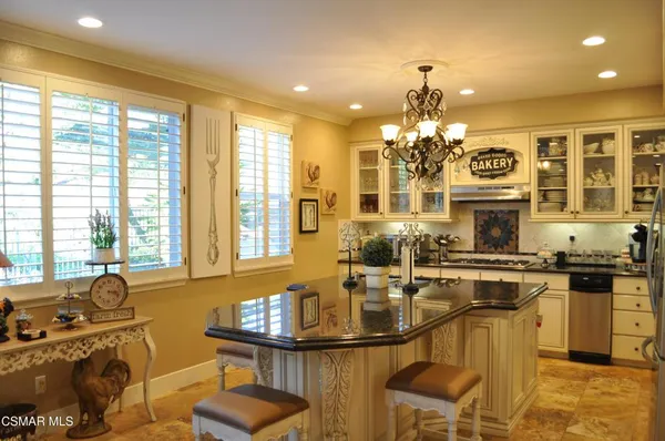 $1,550,000 | 645 Corte Estrella, Camarillo, CA 93010