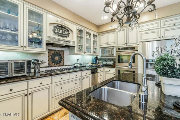 $1,550,000 | 645 Corte Estrella, Camarillo, CA 93010