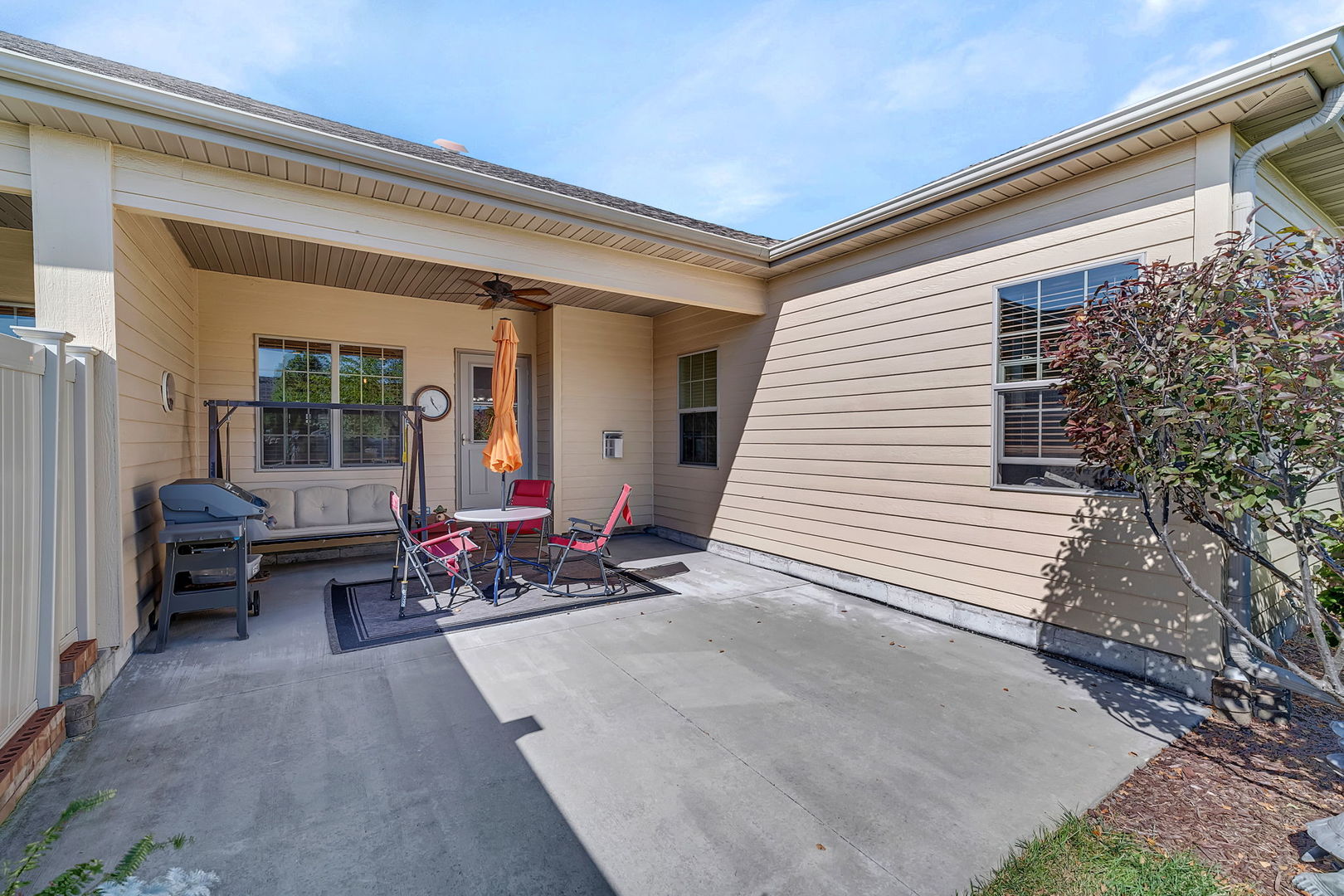 1761 Red Willow Road Morris, IL 60450 - Photo 32 of 38 a building outdoor space with patio furniture and potted plants