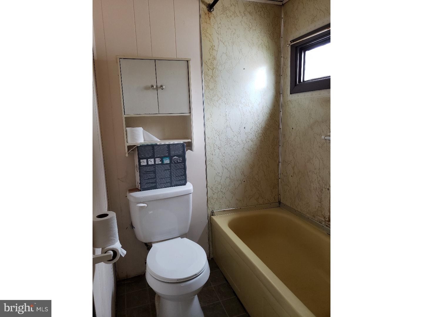 341 Park Road Sicklerville, NJ 08081 - Photo 10 of 10 Bathroom