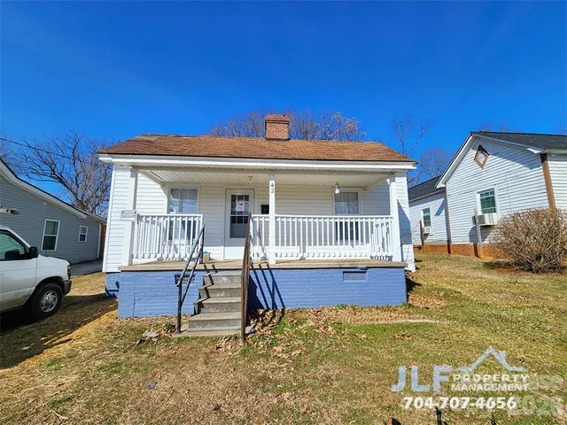 $1,195 | 42 North Cedar Street, Salisbury, NC 28144