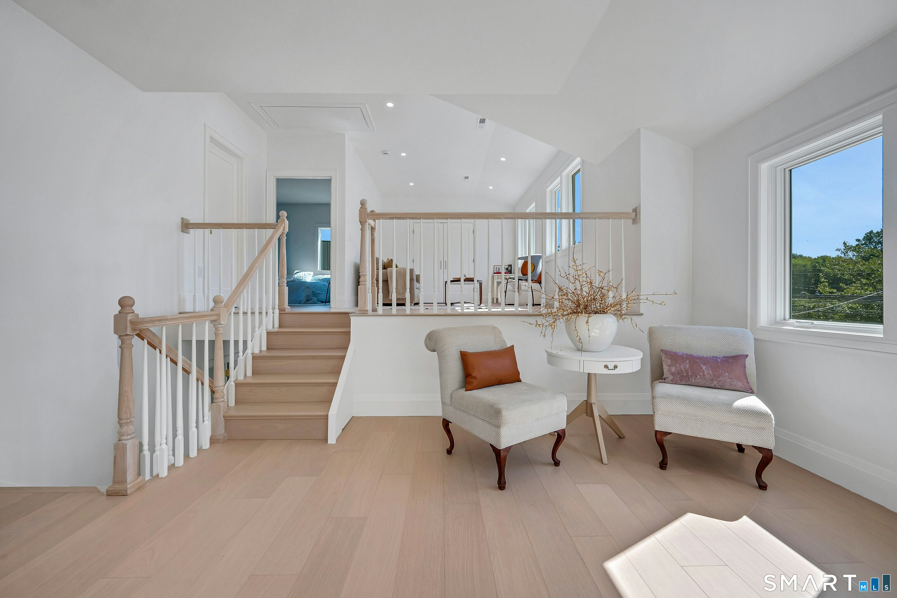 37 Mary Lane Greenwich, CT 06878 - Photo 12 of 36 Gallery Image 12