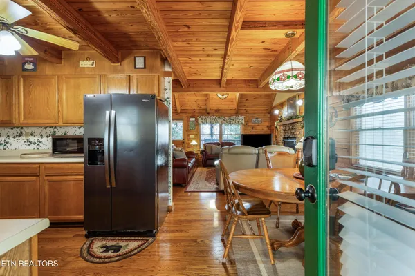 $589,900 | 139 Little Round Top Lane, Townsend, TN 37882