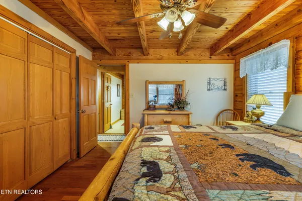$589,900 | 139 Little Round Top Lane, Townsend, TN 37882