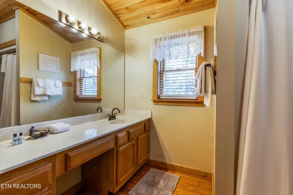 $589,900 | 139 Little Round Top Lane, Townsend, TN 37882