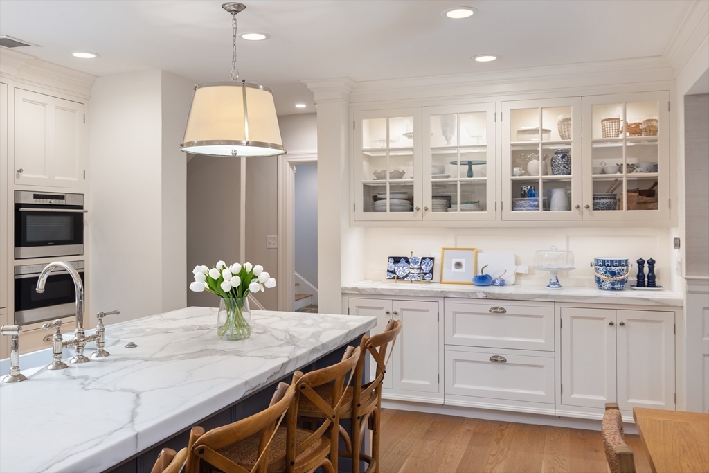 165 Cliff Road Wellesley, MA 02481 - Photo 12 of 42