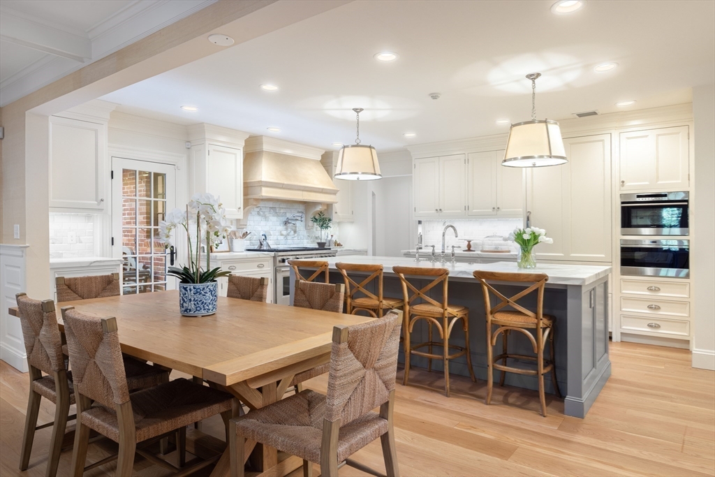 165 Cliff Road Wellesley, MA 02481 - Photo 13 of 42