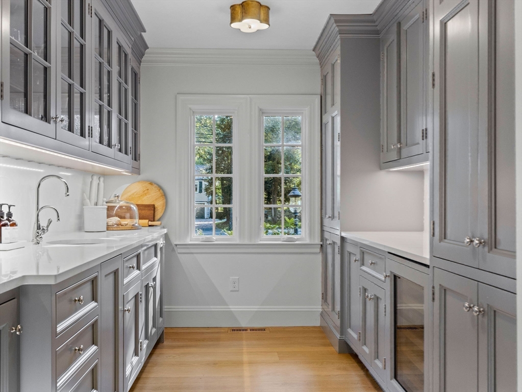 165 Cliff Road Wellesley, MA 02481 - Photo 16 of 42