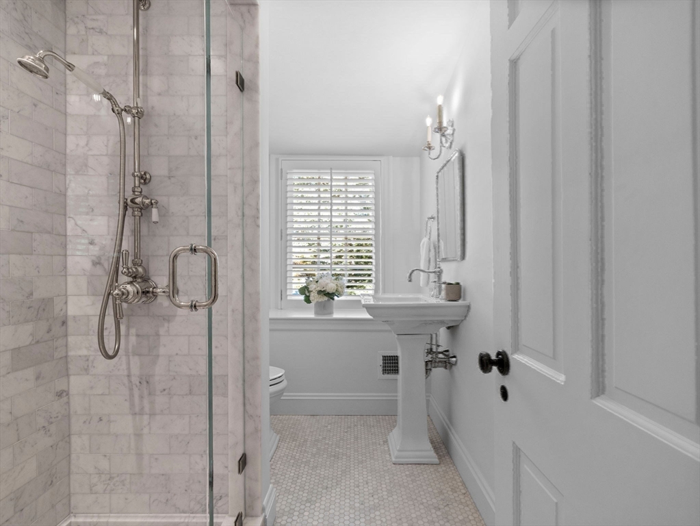 165 Cliff Road Wellesley, MA 02481 - Photo 29 of 42