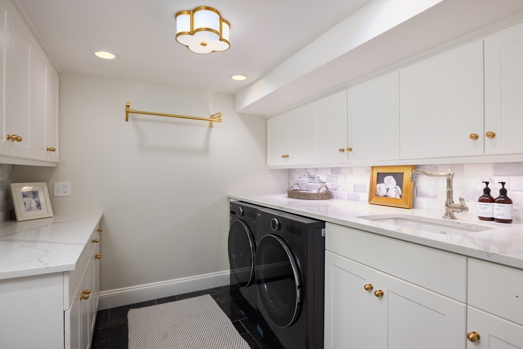 165 Cliff Road Wellesley, MA 02481 - Photo 30 of 42